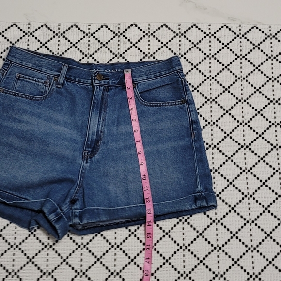 American Eagle Outfitters High Waisted Cuffed Mom Denim Shorts - Picture 6 of 8